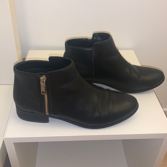 Genuine leather booties - Picture 1 of 5